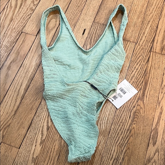 ‼️DELETING TODAY‼️bond-eye the Mara one piece bathing suit mint tiger - NWT - Picture 5 of 7